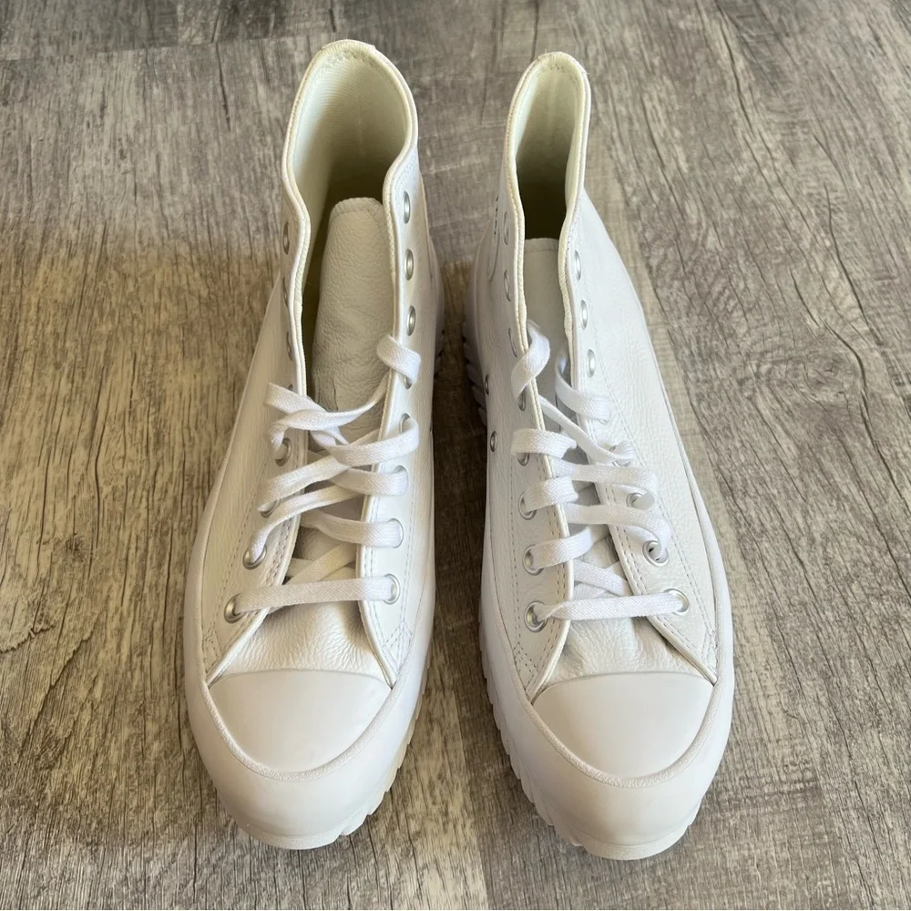 Converse Chuck Taylor All Star Lugged 2.0 Leather High Top White Size W10.5/M8.5